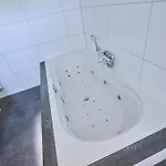 Ferienhaus T Kaatsheuveltje 4 *