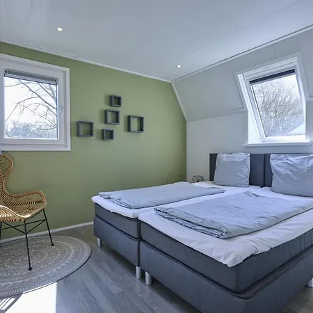 T Kaatsheuveltje 4 *