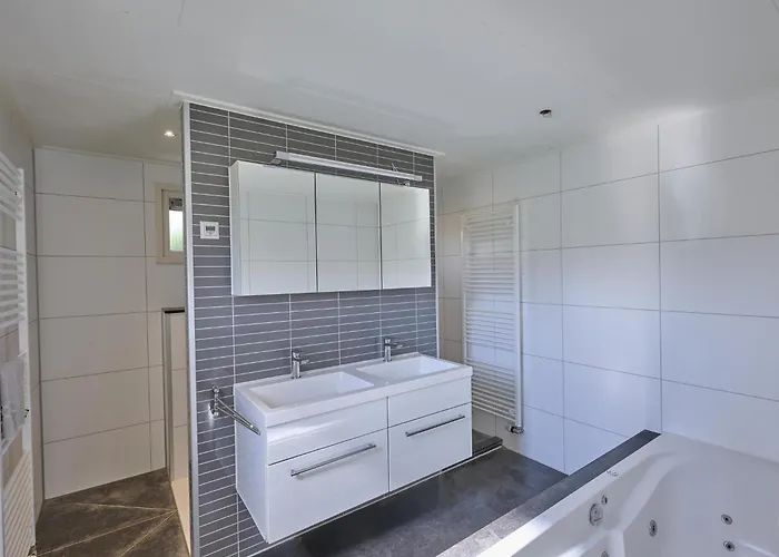 T Kaatsheuveltje 4 *