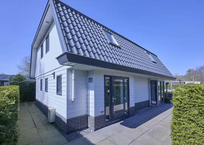 T Kaatsheuveltje 4 Hébergement de vacances *